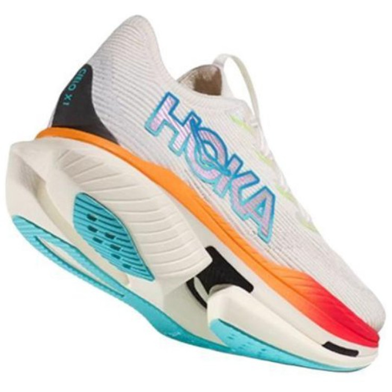 HOKA ONE ONE CIELO X1