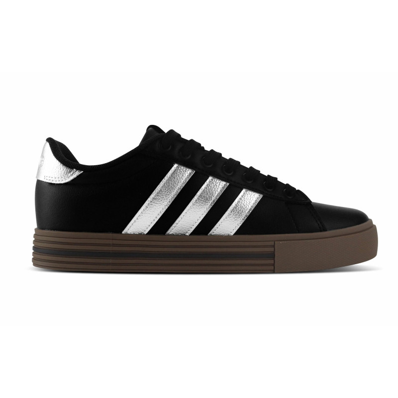 adidas Daily 4.0