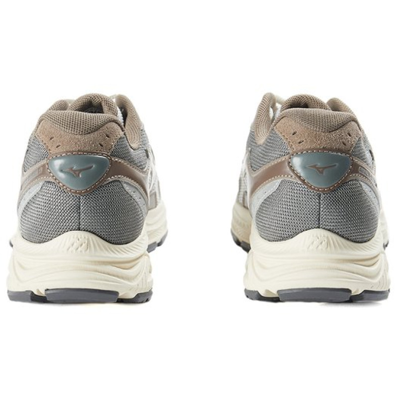 Mizuno Racer S