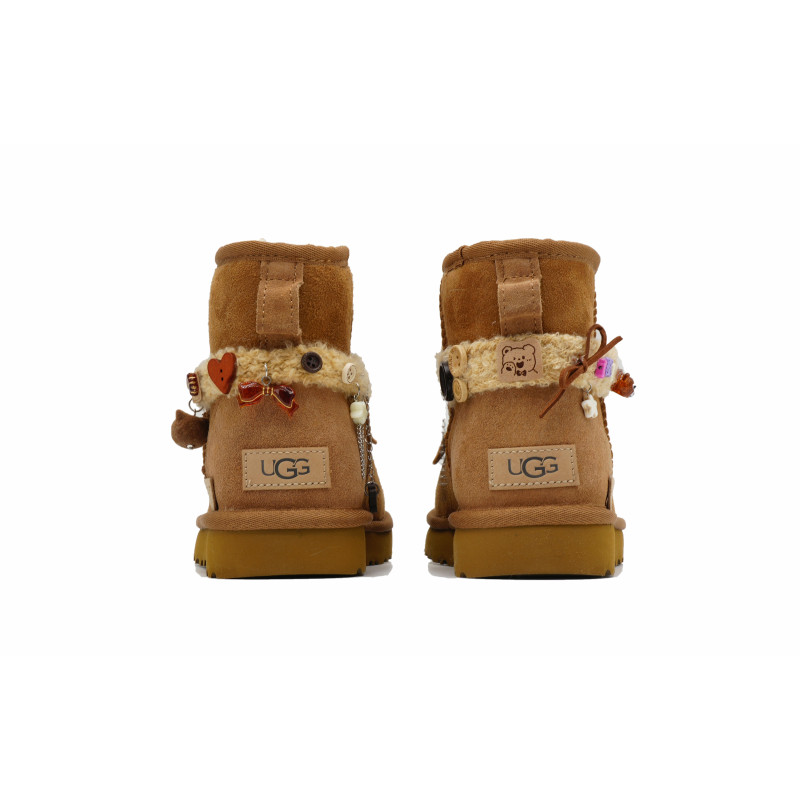 UGG CLASSIC MINI