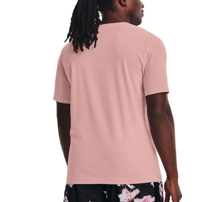 Under Armour T