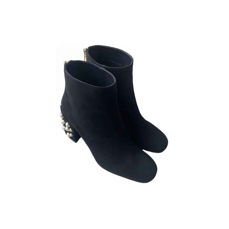 stuart weitzmanSW