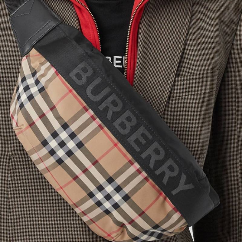 Burberry Vintage Logo