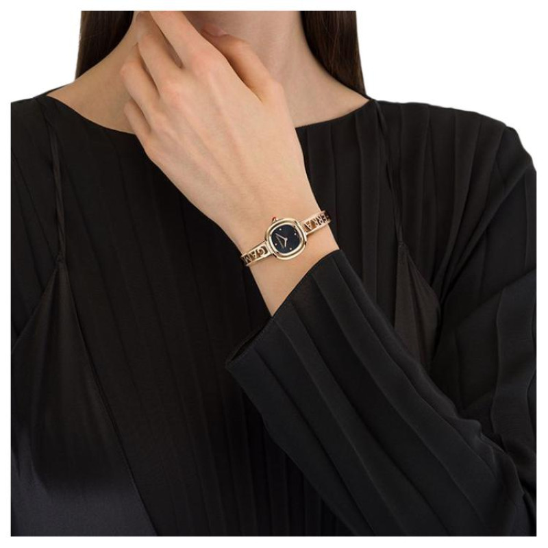 FERRAGAMO 23