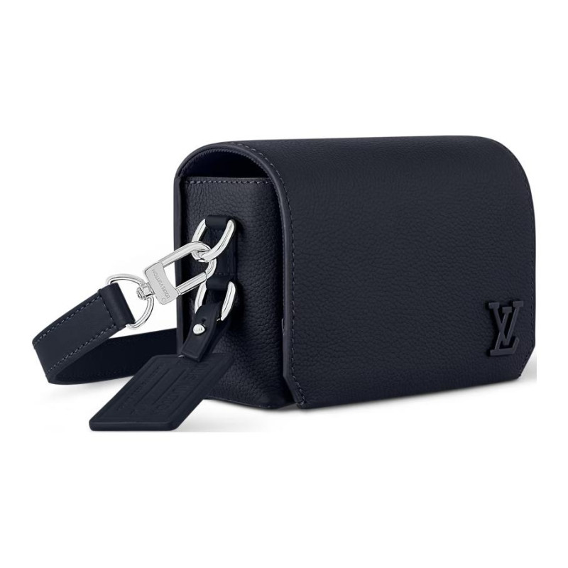 LOUIS VUITTON Fastline Logo