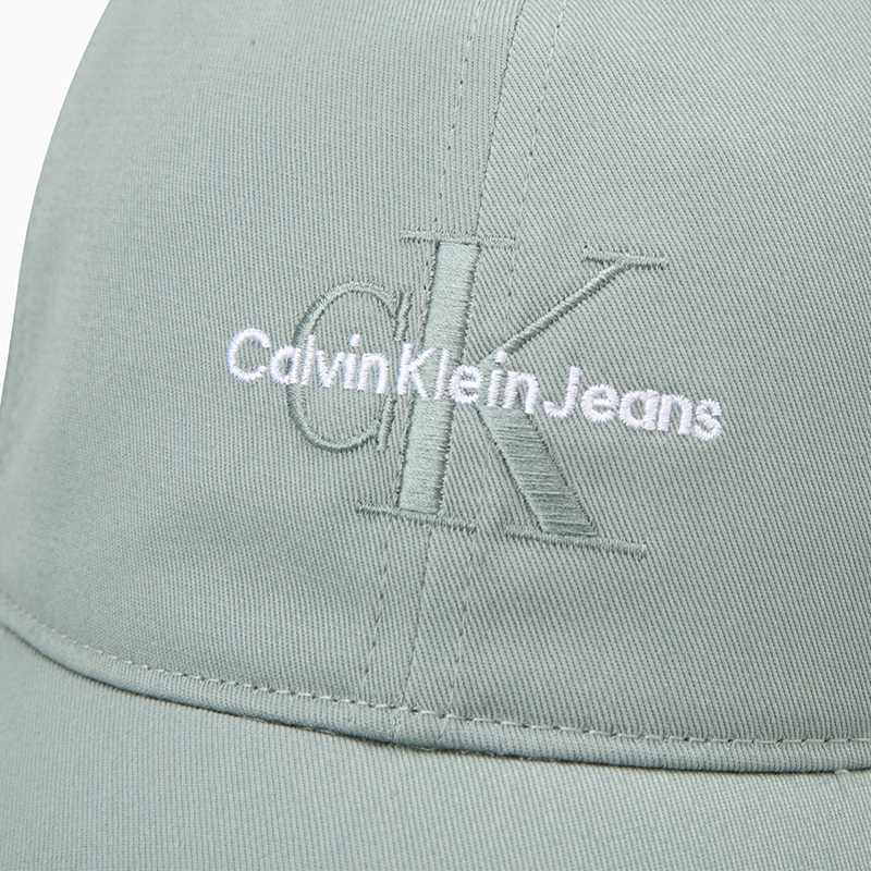 CALVIN KLEIN