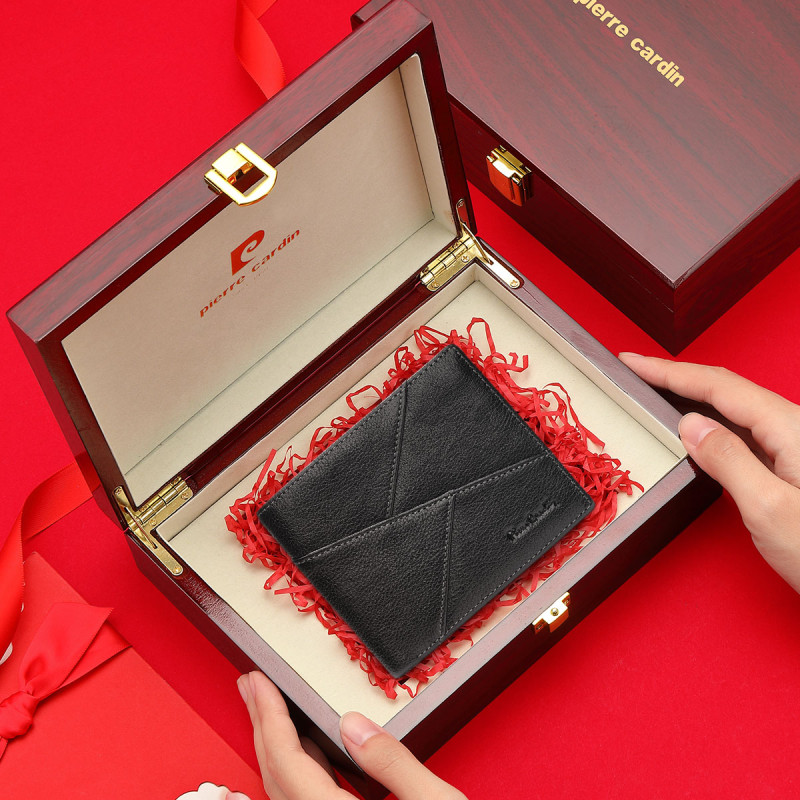 PIERRE CARDIN