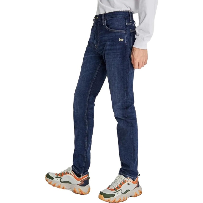 Lee
