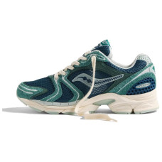 END x Saucony ProGrid Triumph 4 Nessie