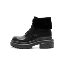 NINE WEST