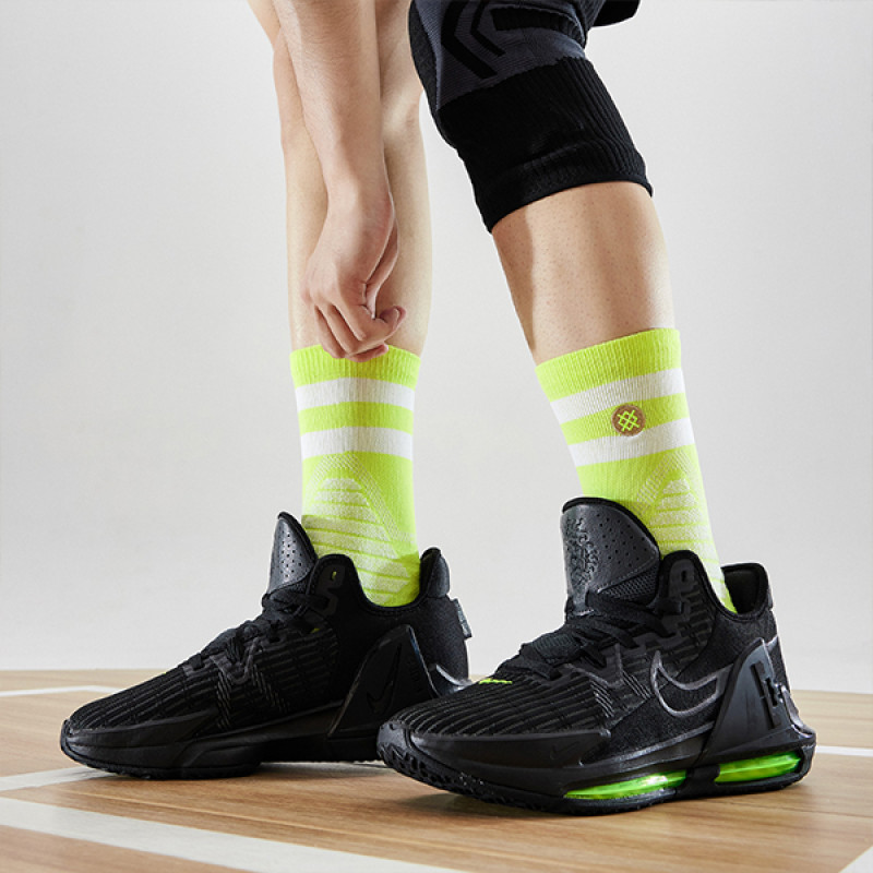 Stance 1