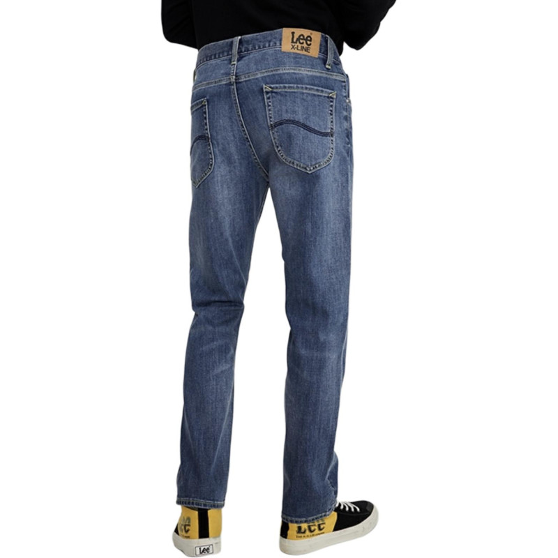 Lee