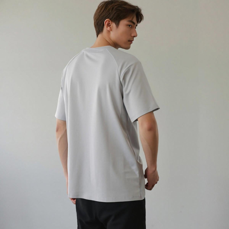 Under Armour T