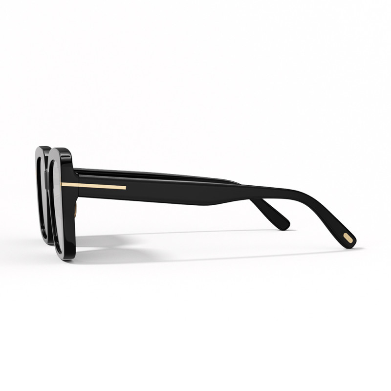 TOM FORD