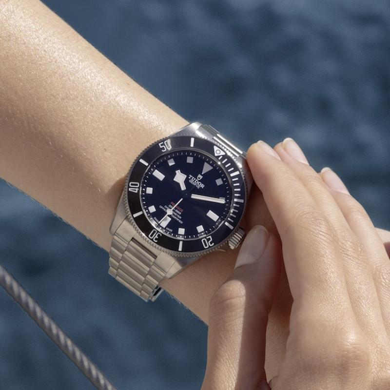 TUDOR 200 39mm M25407N-0001