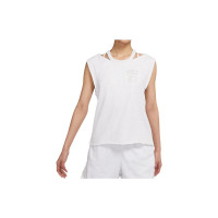 Nike Standard Issue T
