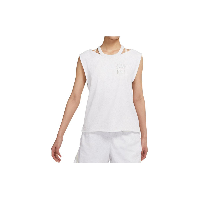 Nike Standard Issue T