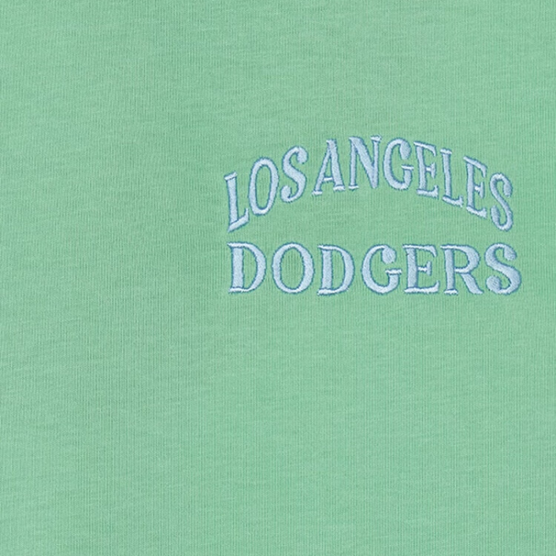 MLB T