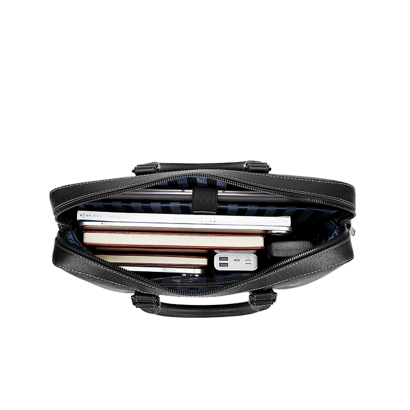 PIERRE CARDIN PVC