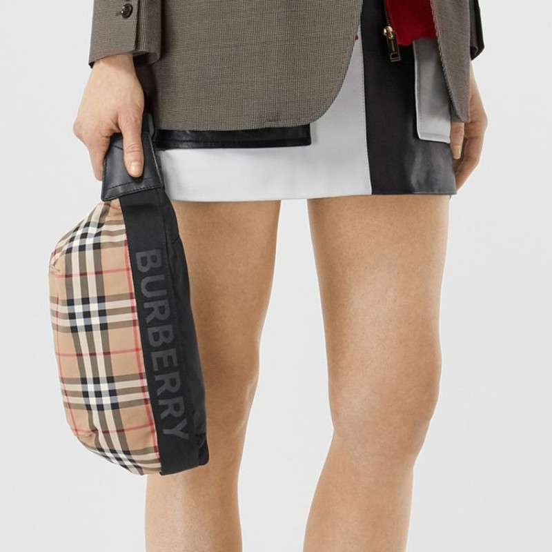 Burberry Vintage Logo