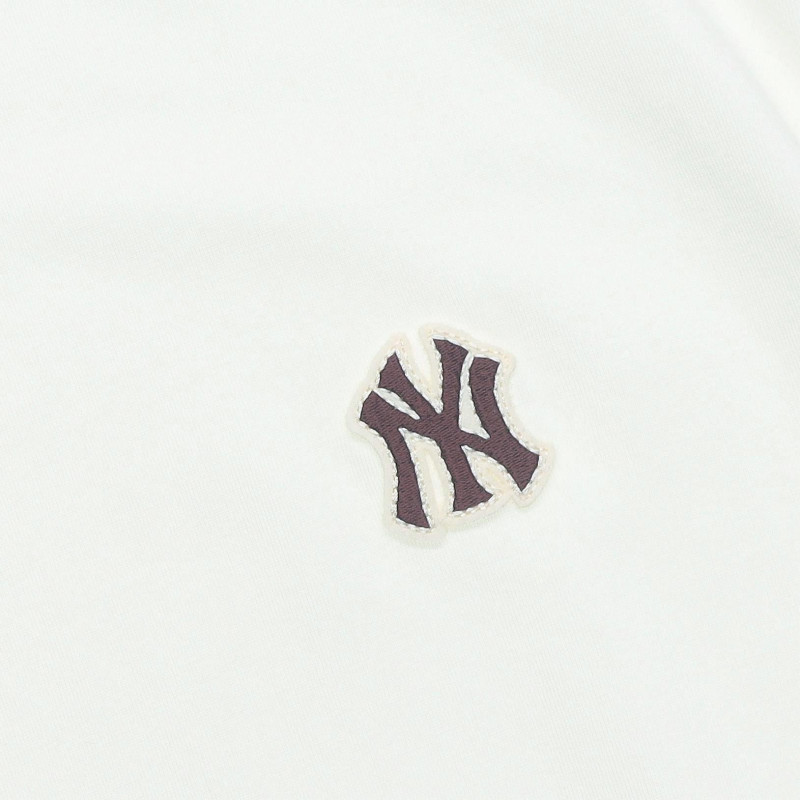 MLB T