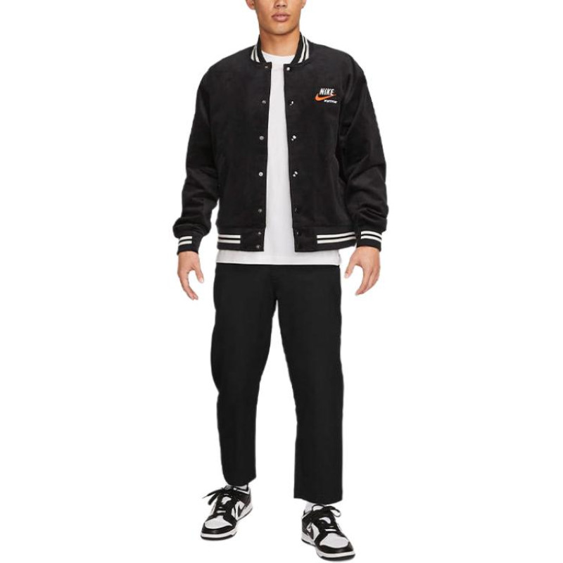 Nike Sportswear Trend Logo