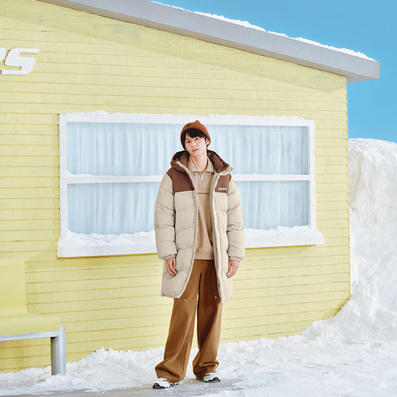 Skechers