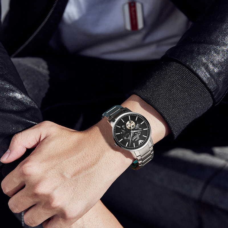 EMPORIO ARMANI 43mm AR60055