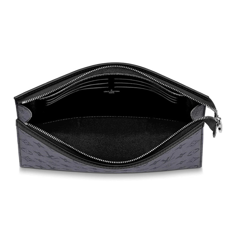 LOUIS VUITTON Pochette Voyage MM