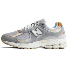 New Balance NB 2002R