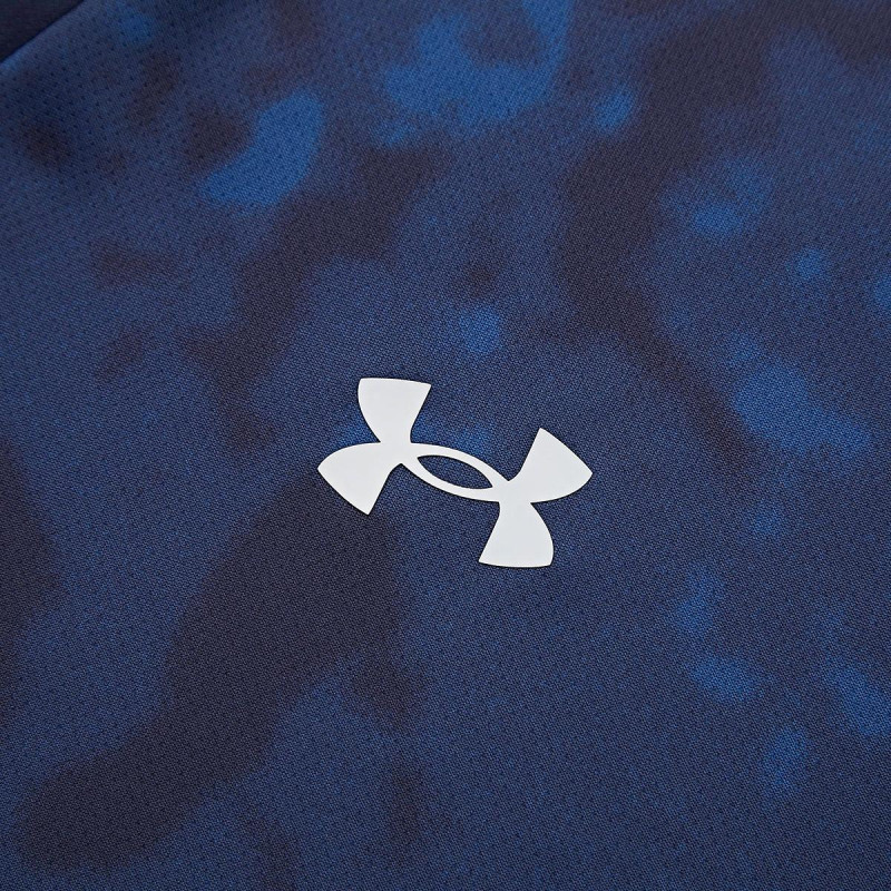 Under Armour T