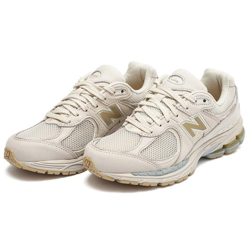 New Balance NB 2002R