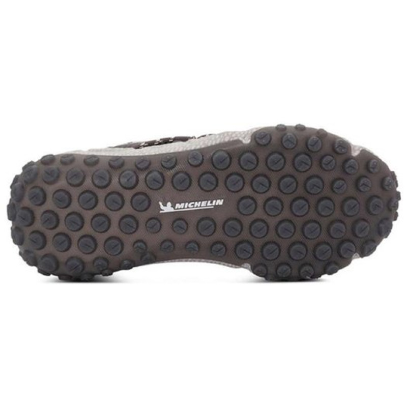 Under Armour HOVR Summit