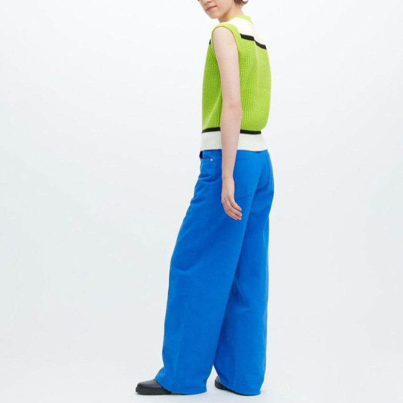 UNIQLO FW22 V