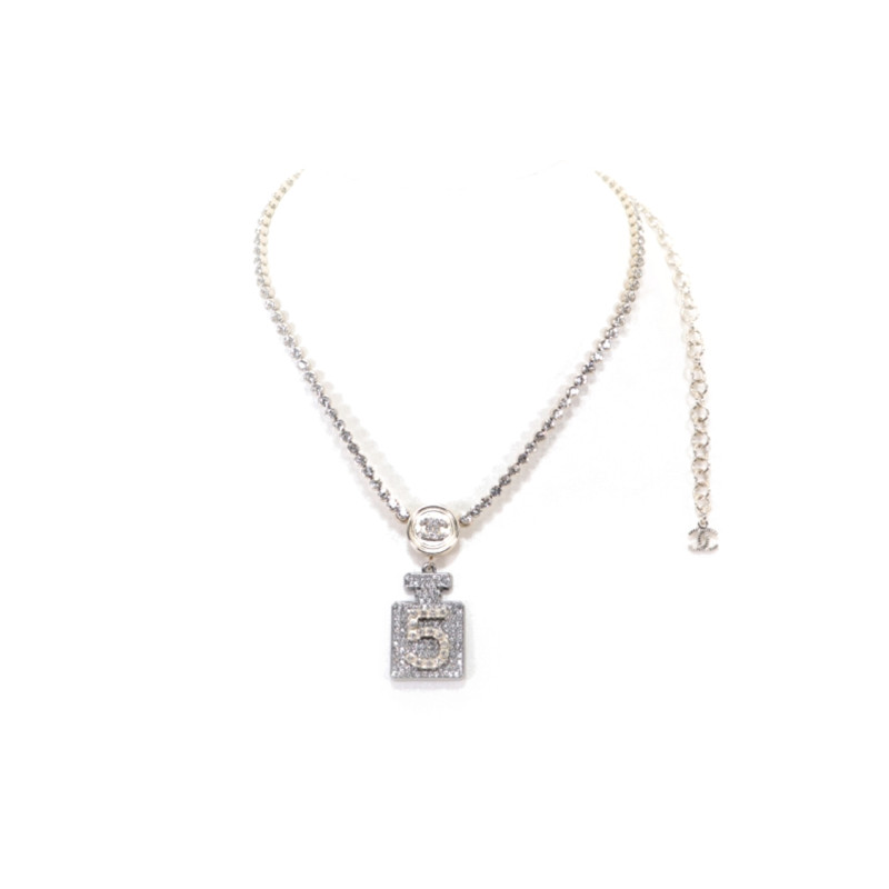 CHANEL 5C5