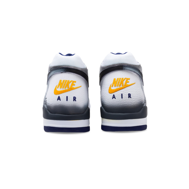 Nike Flight Legacy
