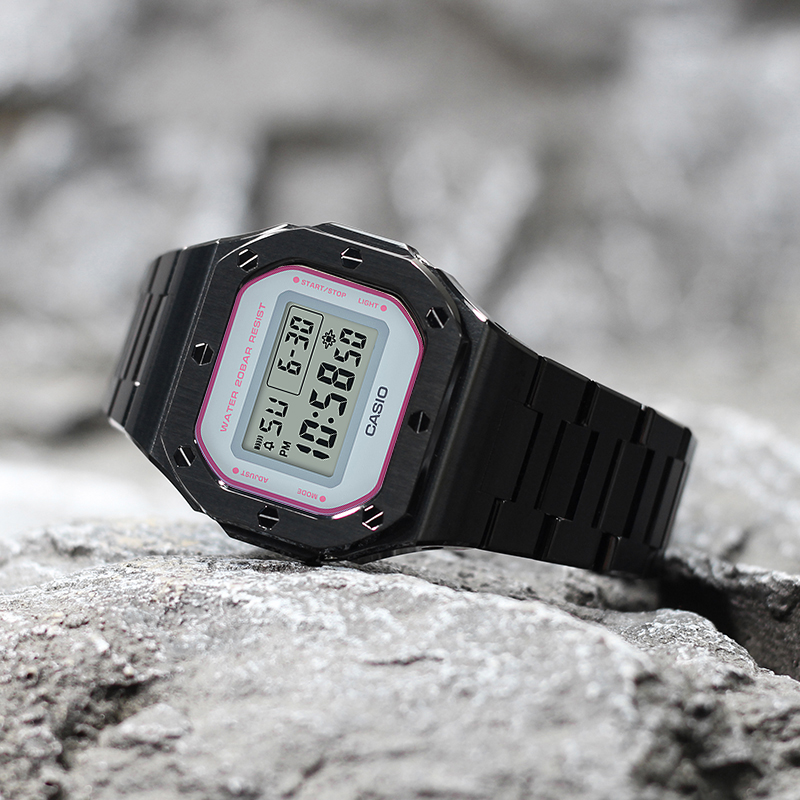 CASIO DW-5600SC-4