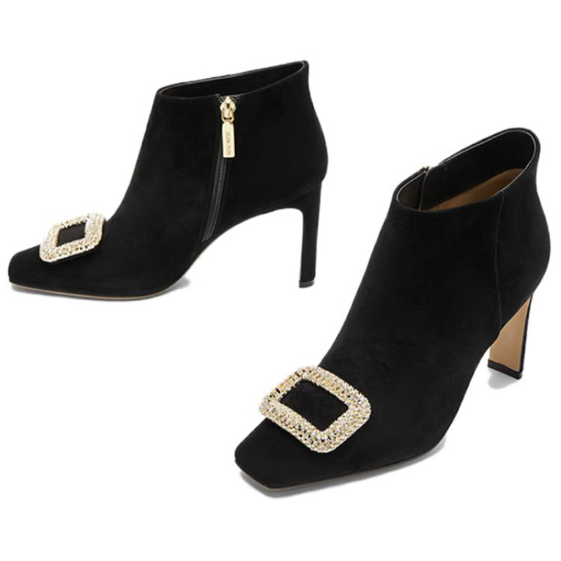 NINE WEST