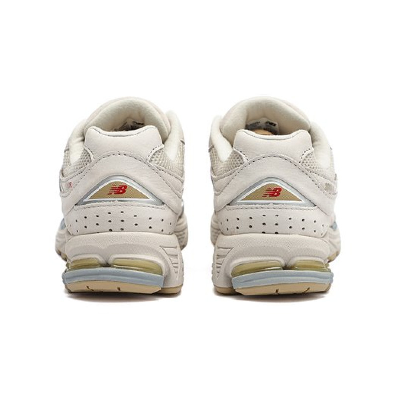 New Balance NB 2002R