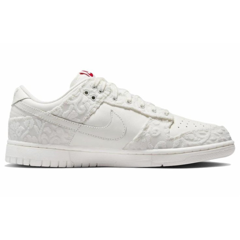 Nike Dunk WMNS Give Her Flowers