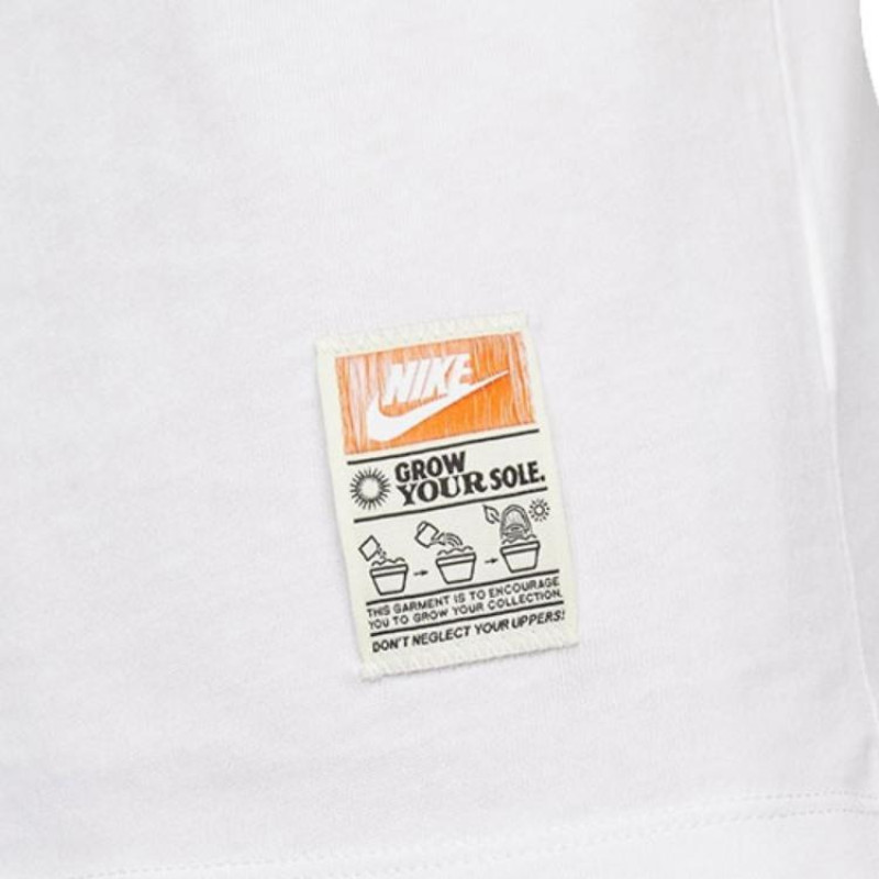 Nike Logo T