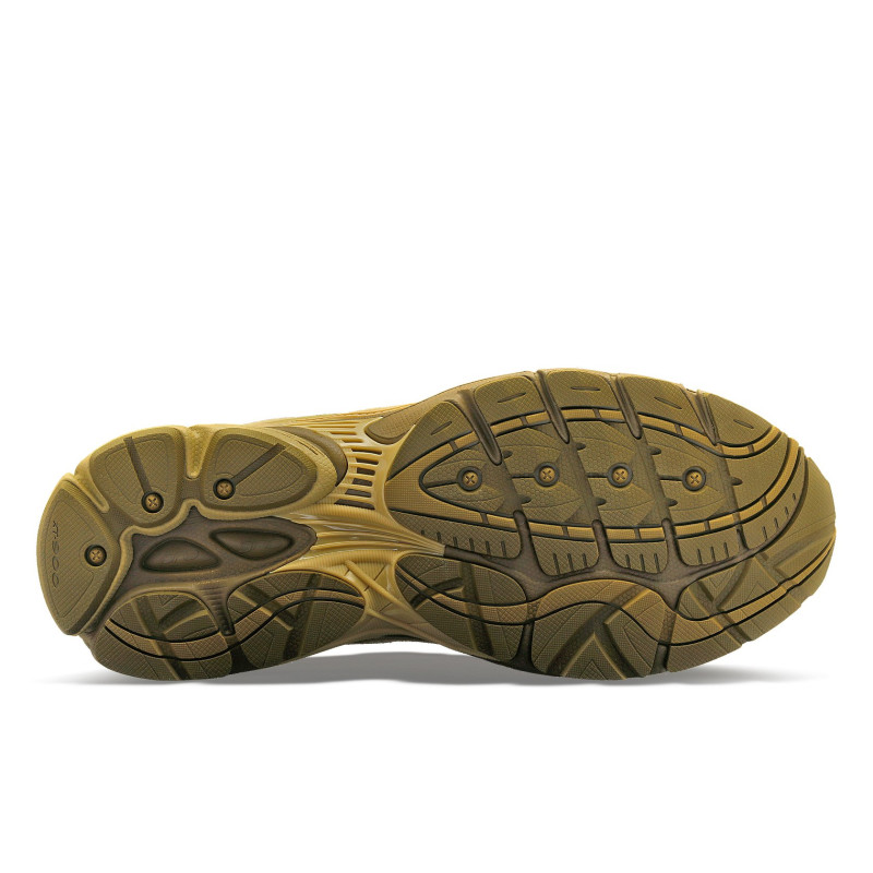 Starcow x Saucony ProGrid Omni 9 ArmorDesert