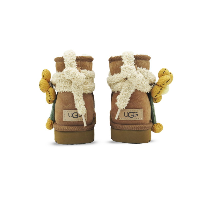 UGG CLASSIC MINI
