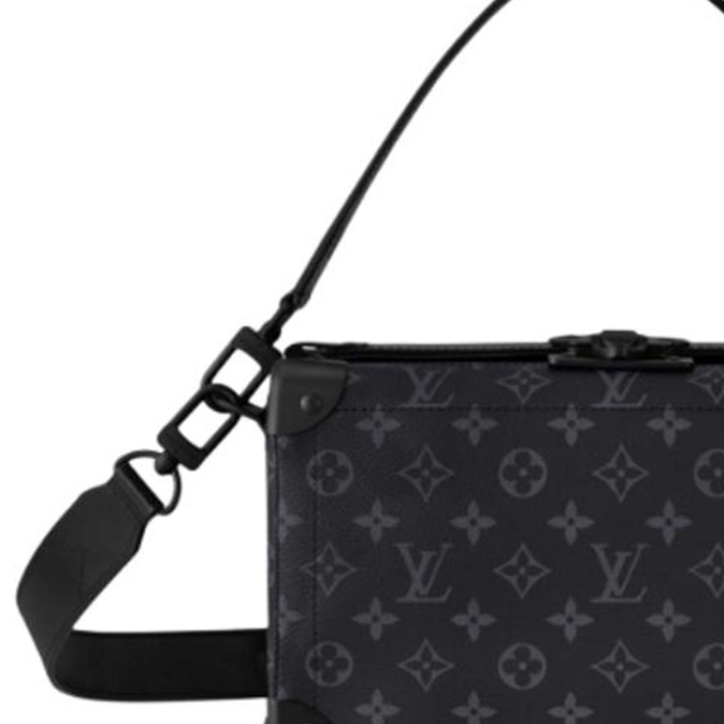 LOUIS VUITTON Trunk