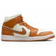 Jordan Air Jordan 1 Mid 