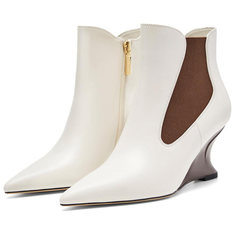 NINE WEST