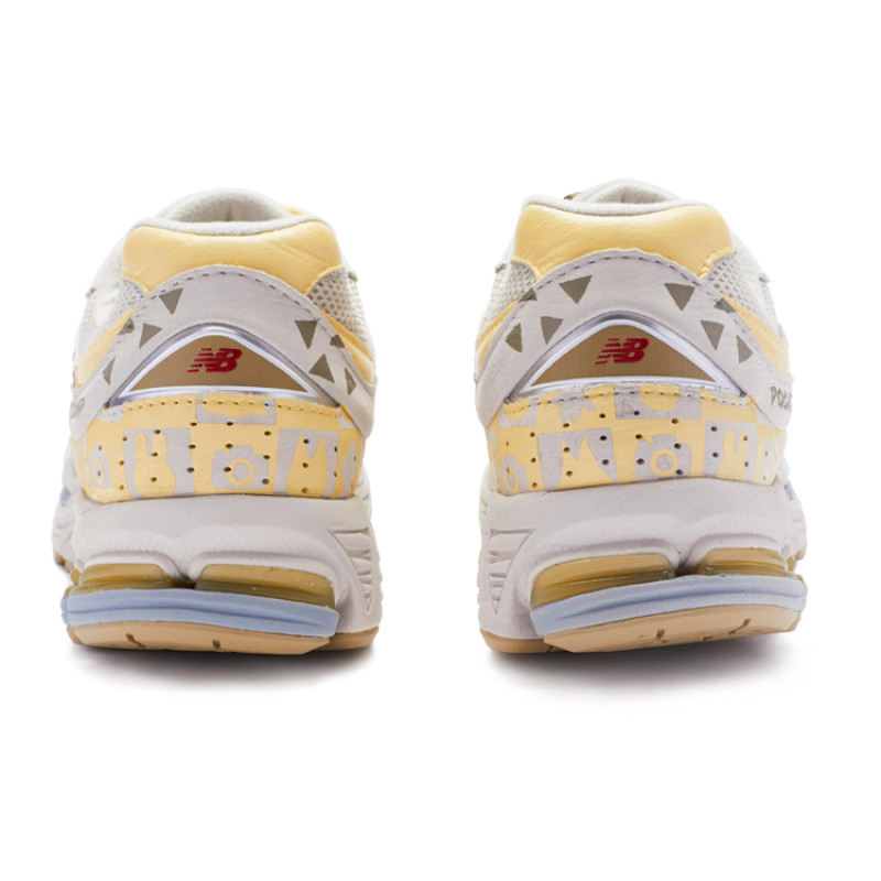 New Balance NB 2002R