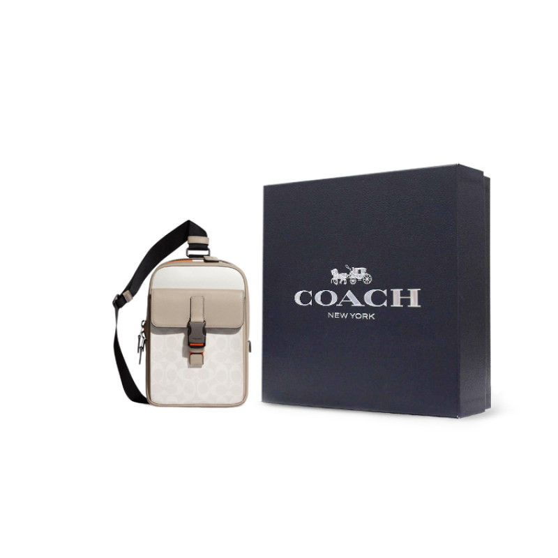 COACH Track 18 LOGO