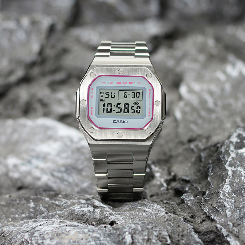 CASIO DW-5600SC-4