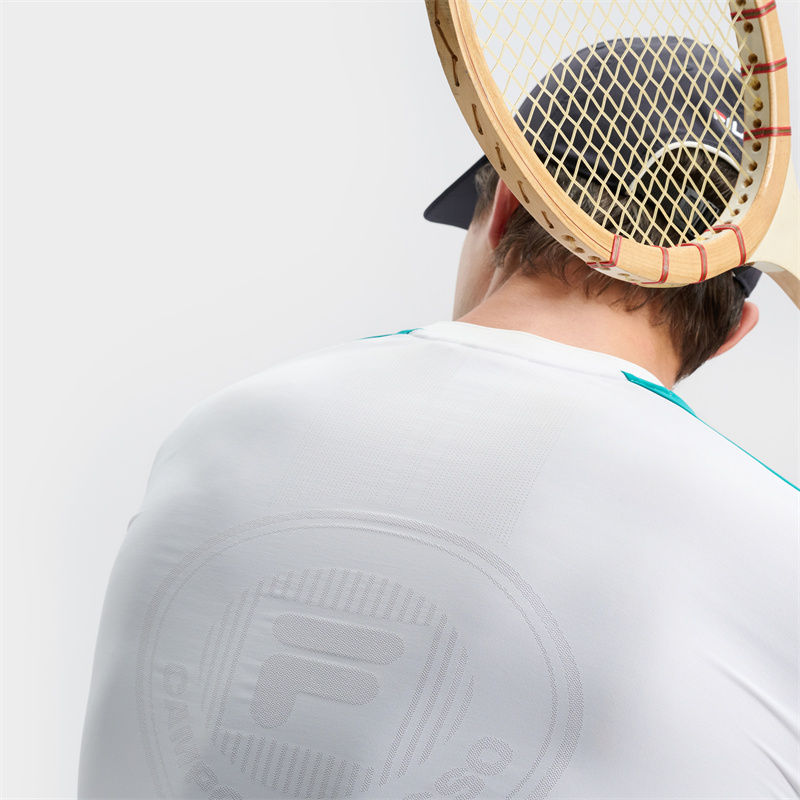 FILA T